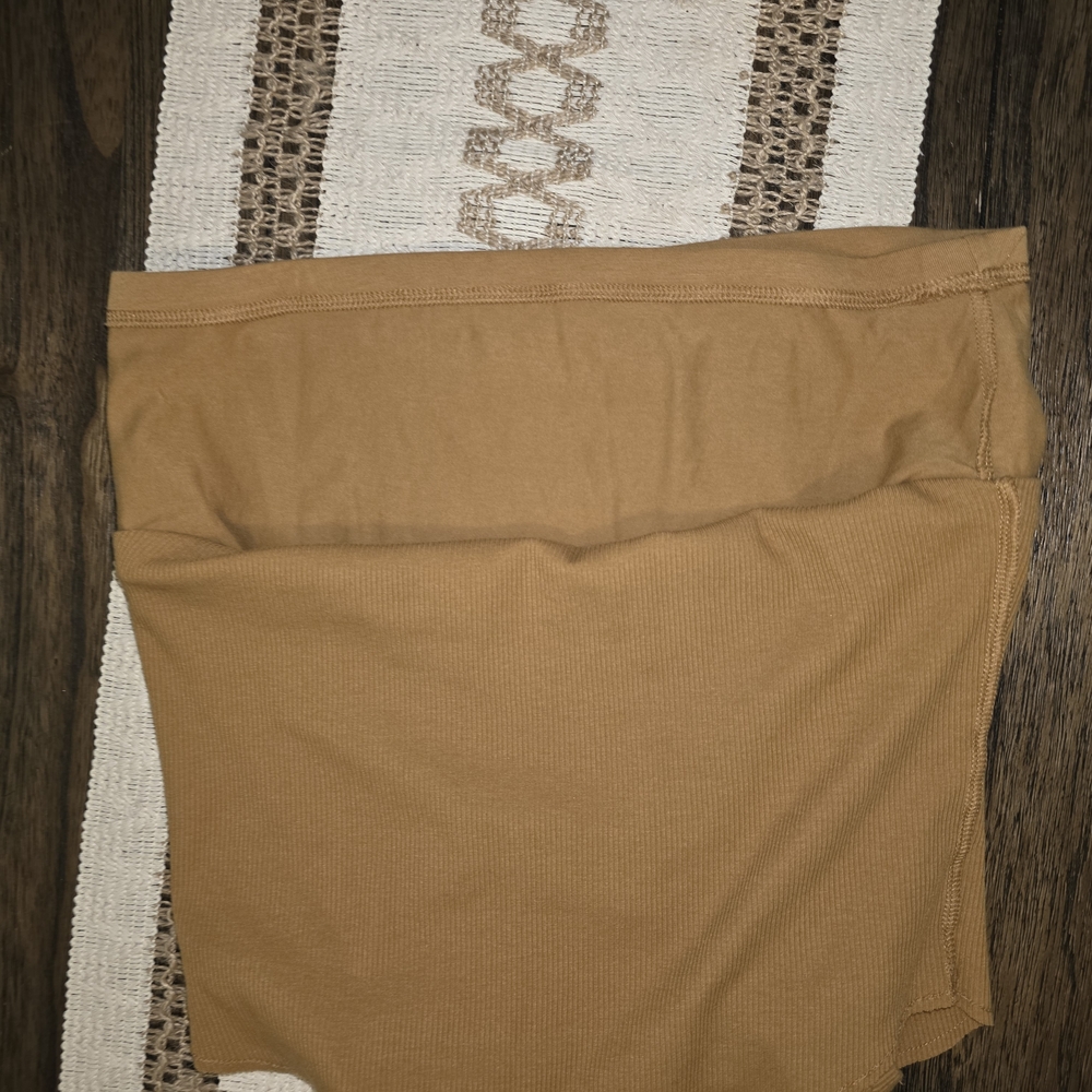 Tan Ribbed Tank Top‎ - Picture 4 of 4